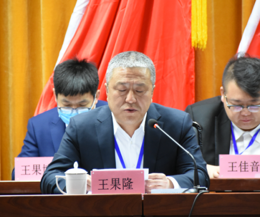 新闻稿--哈铁院三届二次职代会暨2021年度工作会议隆重召开153.png