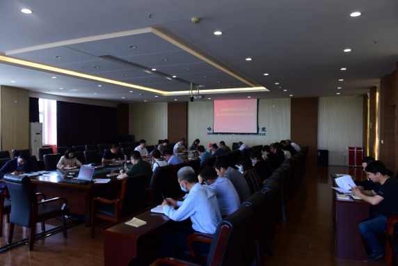 新闻稿--学院党委理论中心组召开2021年度第三次学习扩大会议28.png